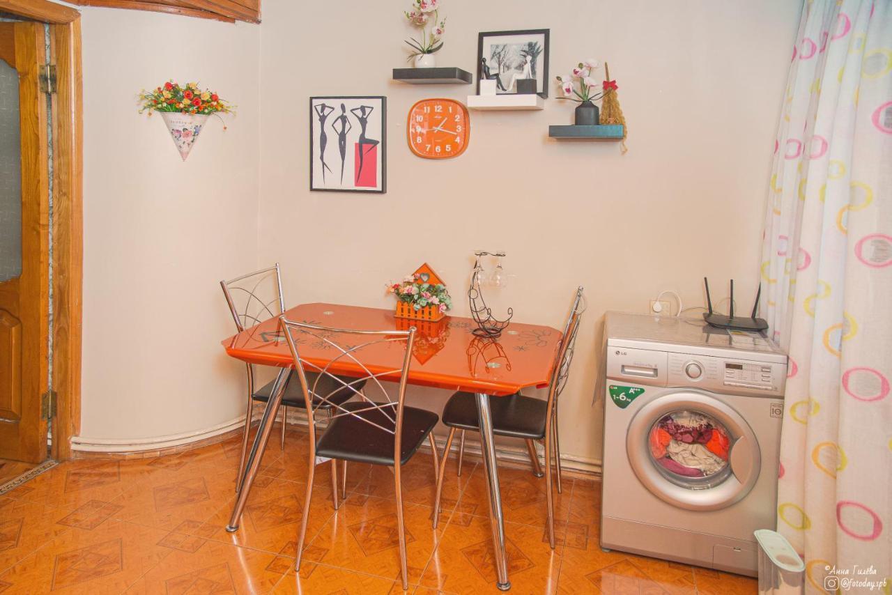 Mariamo'S Apartments Batumi Phòng bức ảnh